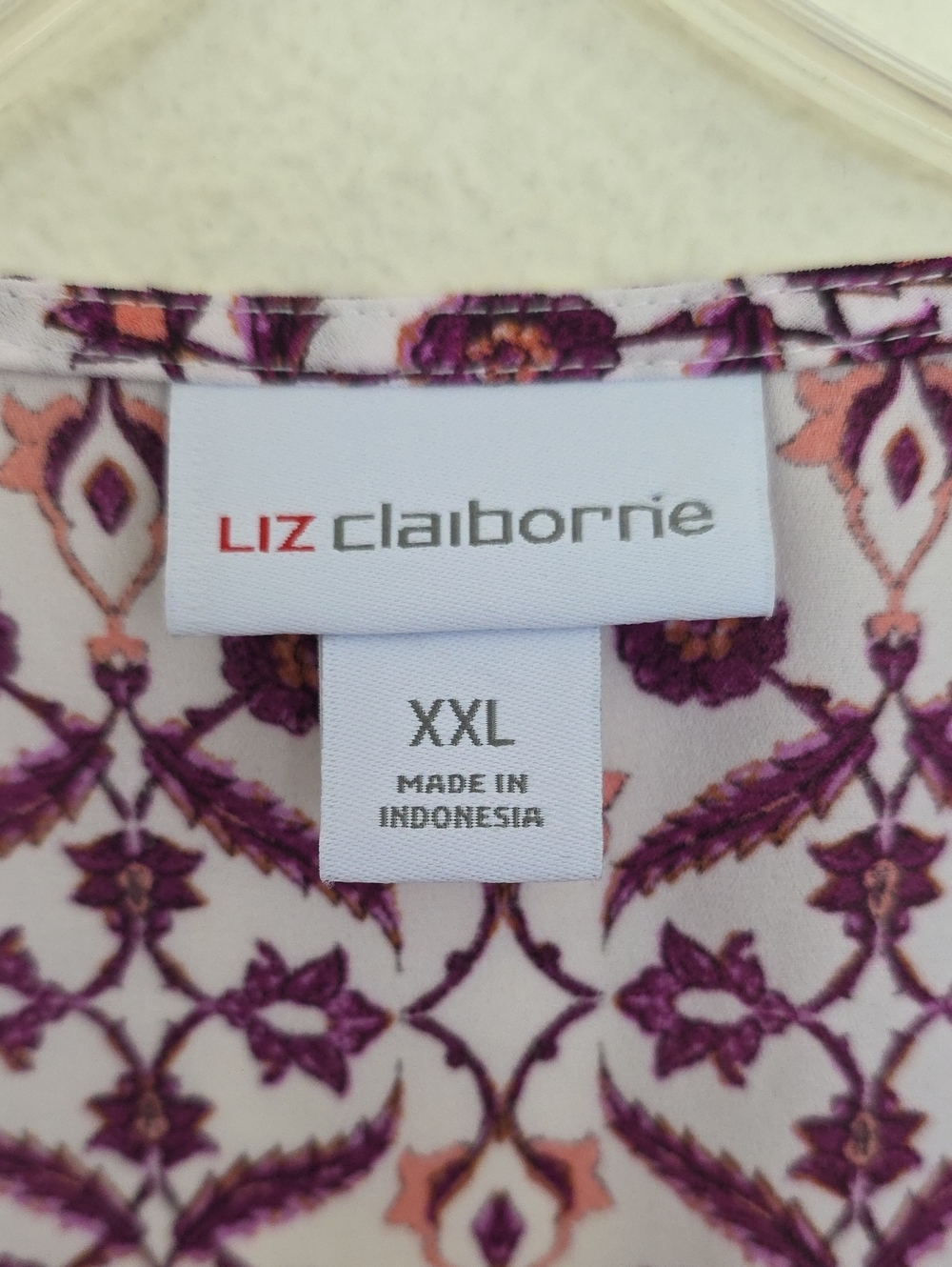 Liz Claiborne Floral Top White, Wine, Orange, Pink & White Pullover V-Neck XXL - Picture 4 of 12